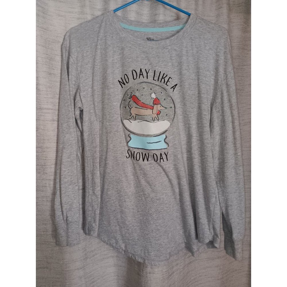 Secret Treasures Pajame Tee Women's Medium NWOT